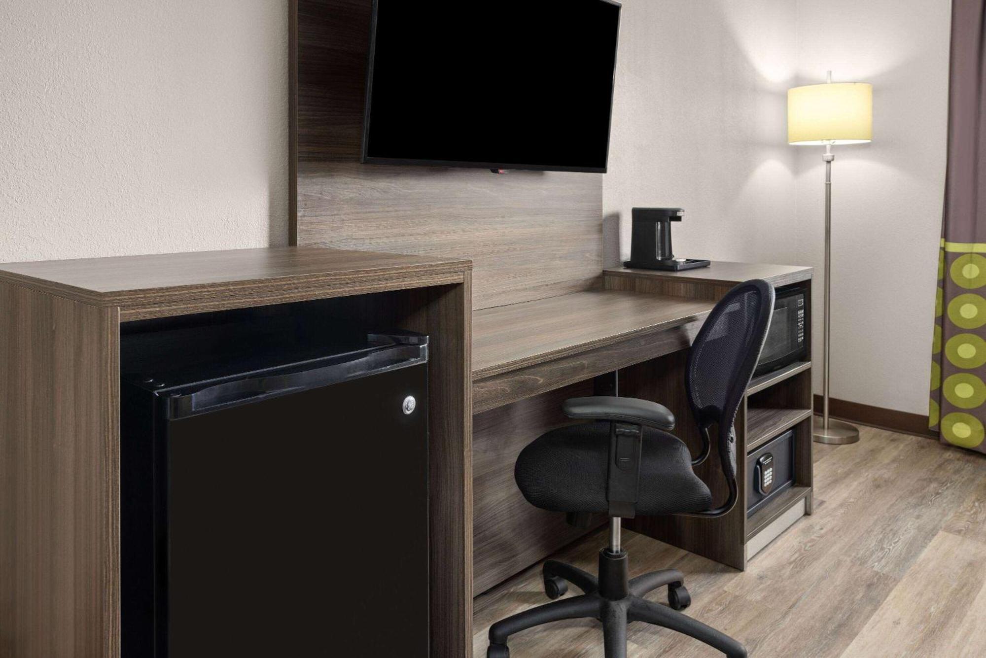 Super 8 By Wyndham Henrietta/Rochester Area Εξωτερικό φωτογραφία