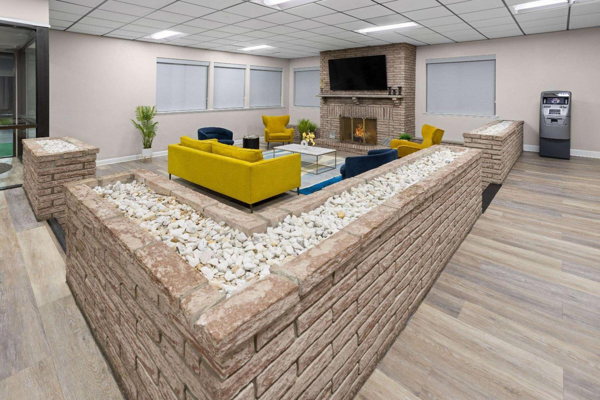 Super 8 By Wyndham Henrietta/Rochester Area Εξωτερικό φωτογραφία